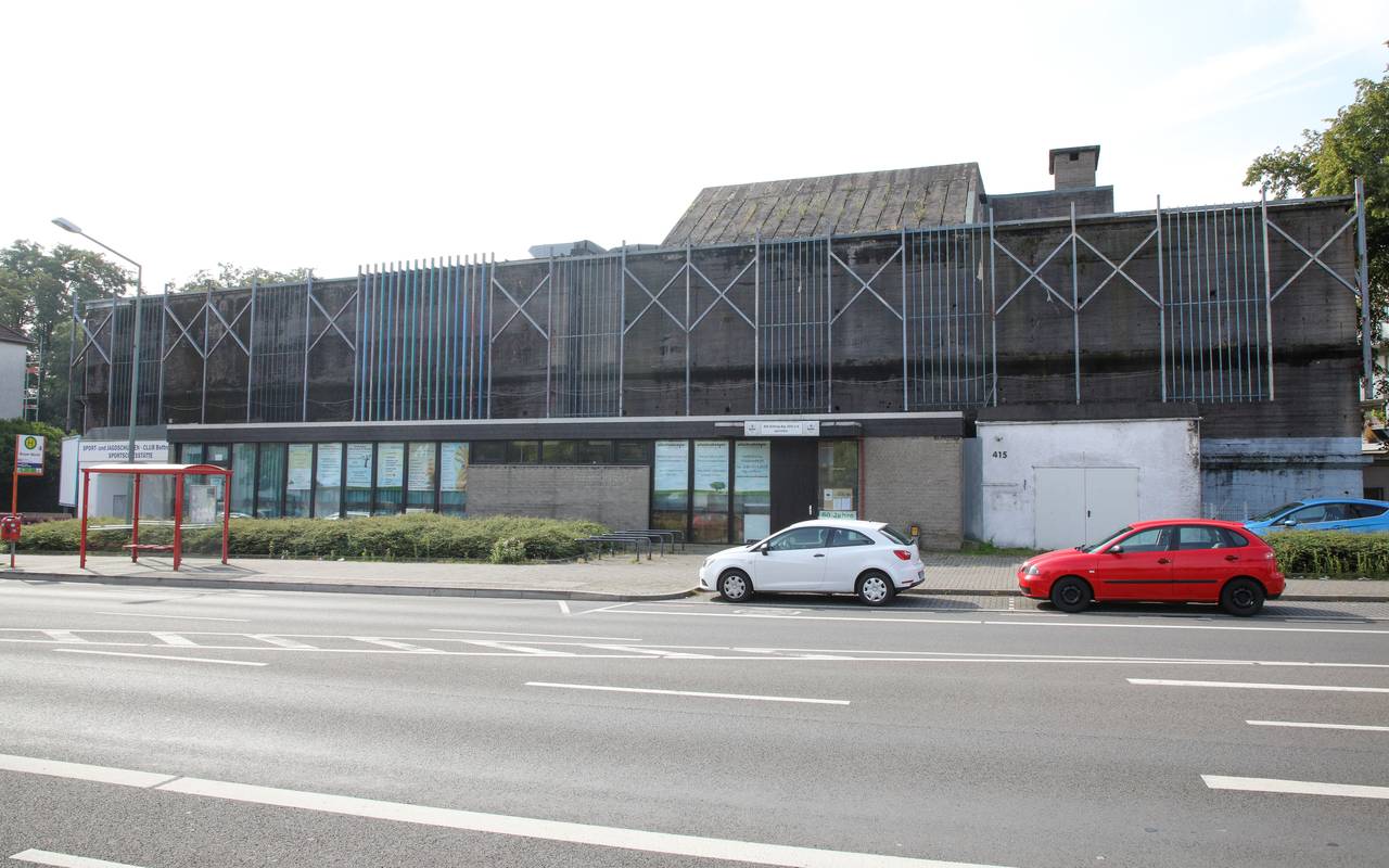 Der Hochbunker am Boyer Markt in Bottrop