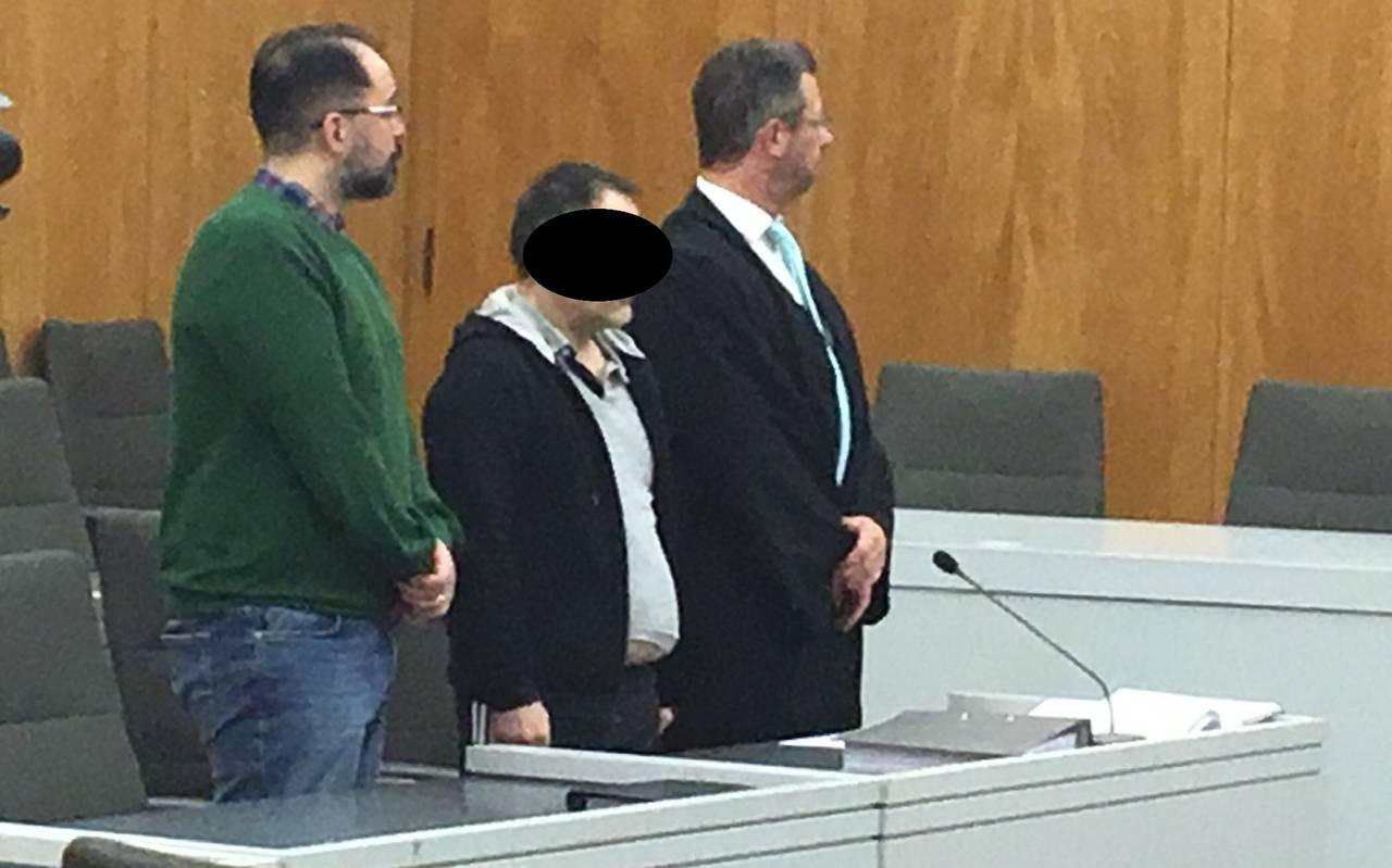 Ein Bild des Angeklagten.