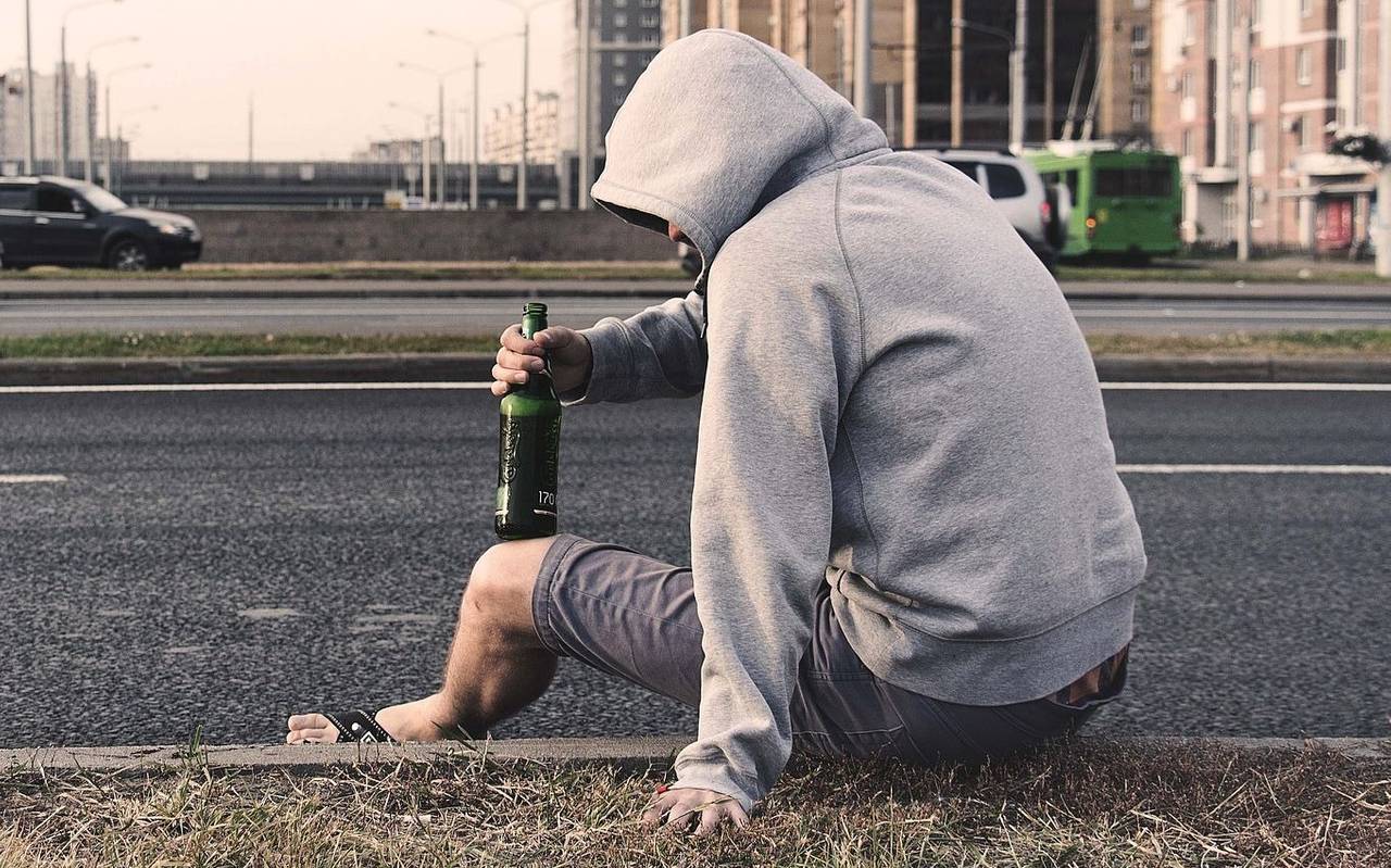 Jugendlicher Alkohol