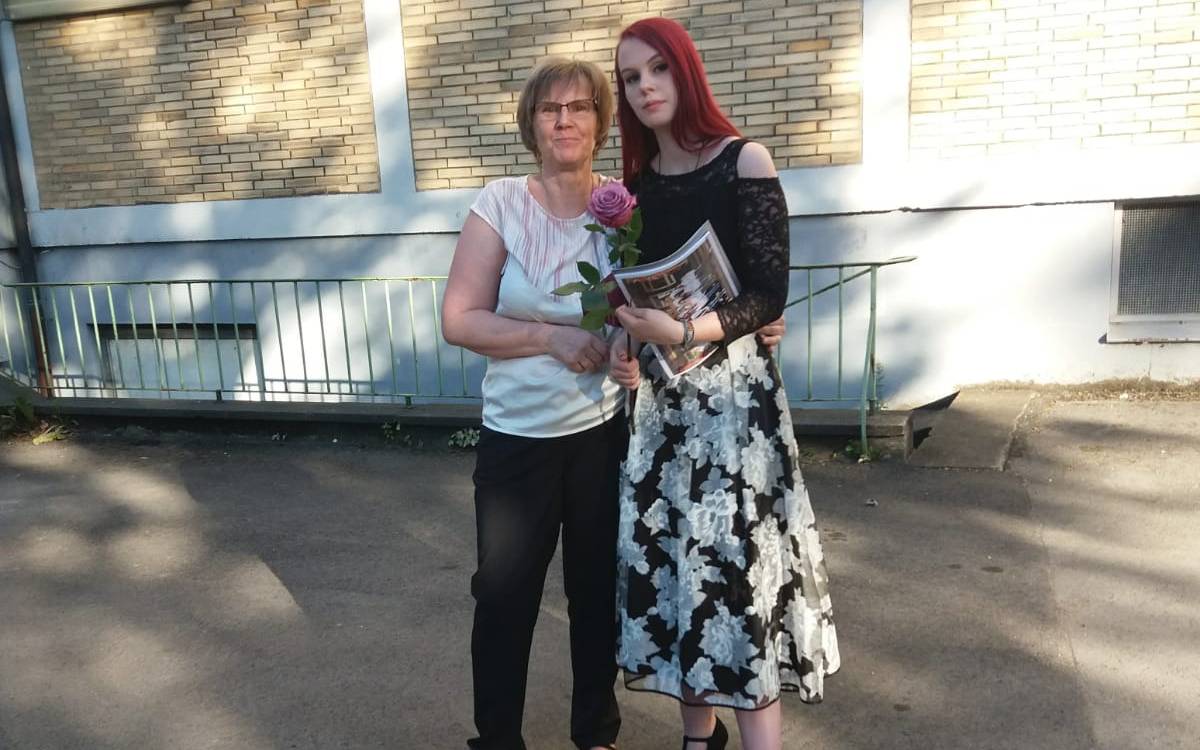 Iris und ihre Tochter.