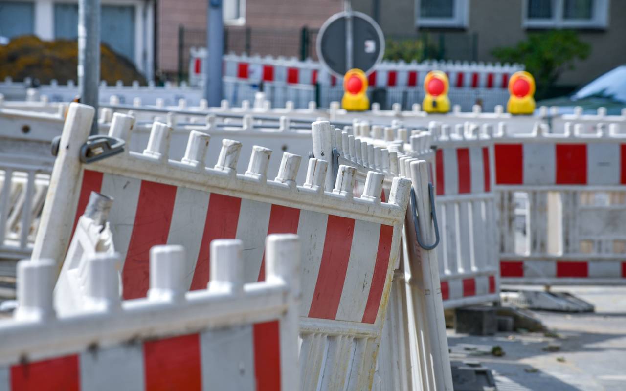 Absperrgitter in einer Baustelle