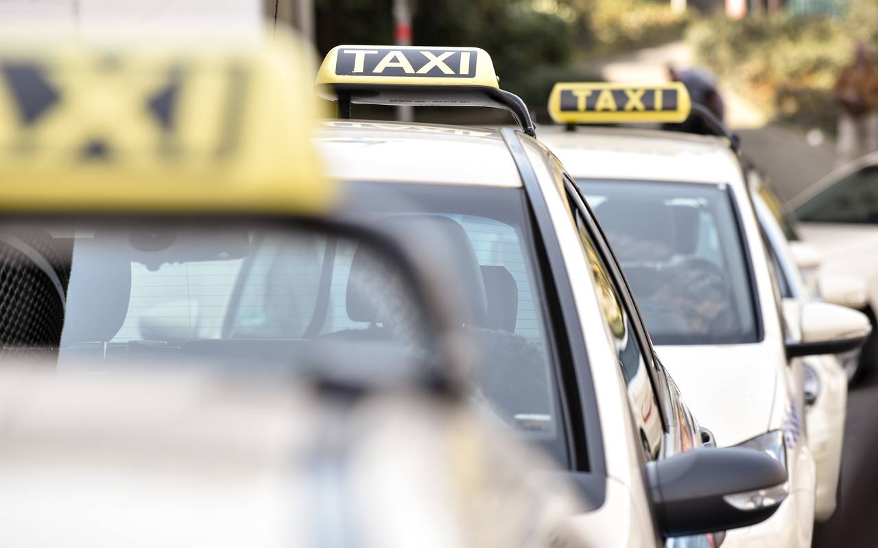 Taxen in einer Reihe