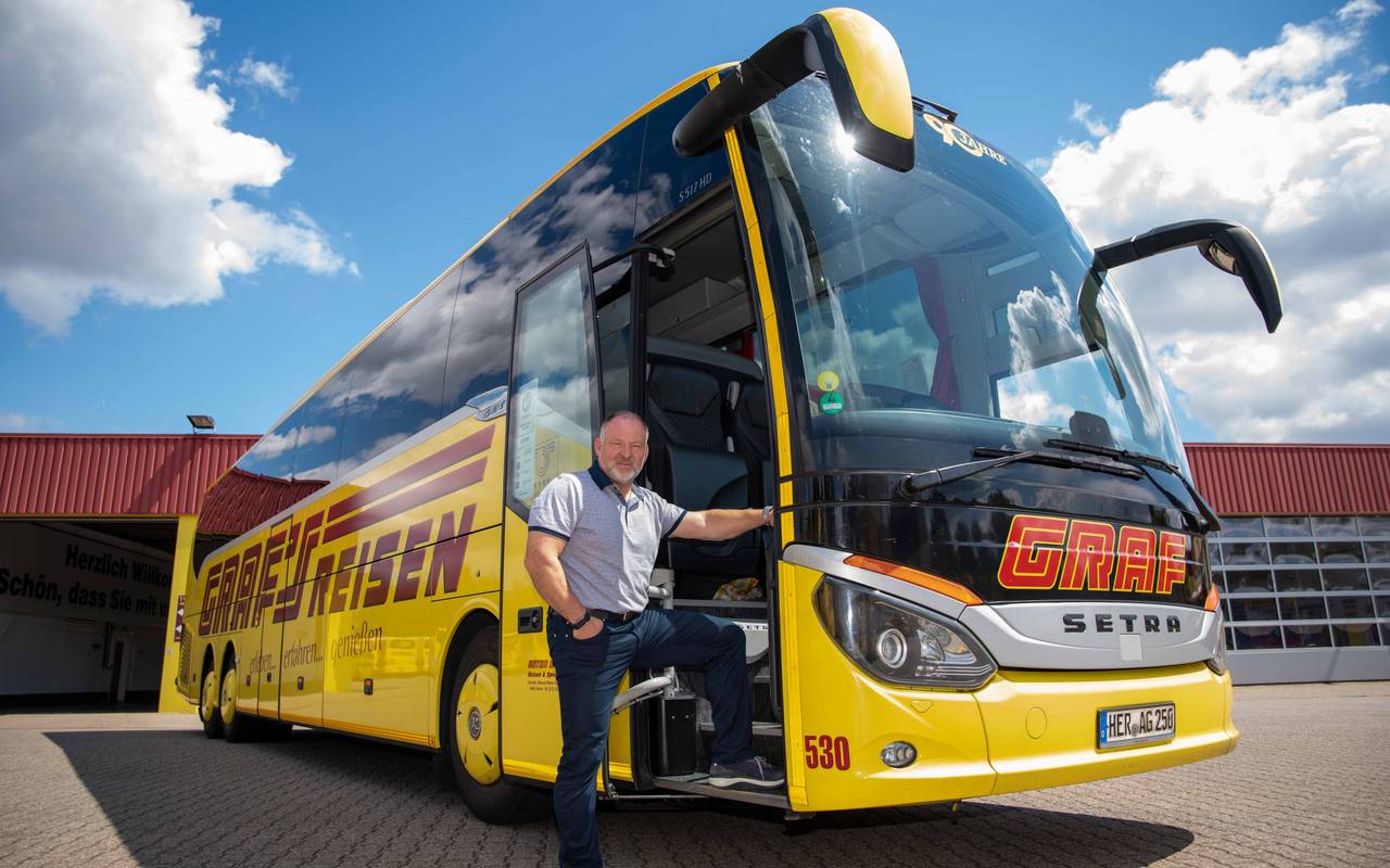 Ein Reisebus von Graf's Reisen