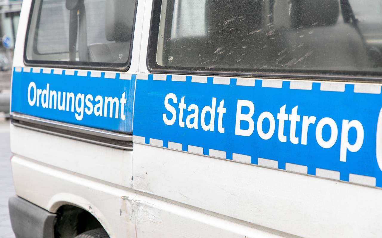 Bus des Kommunalen Ordnungsdienstes in Bottrop