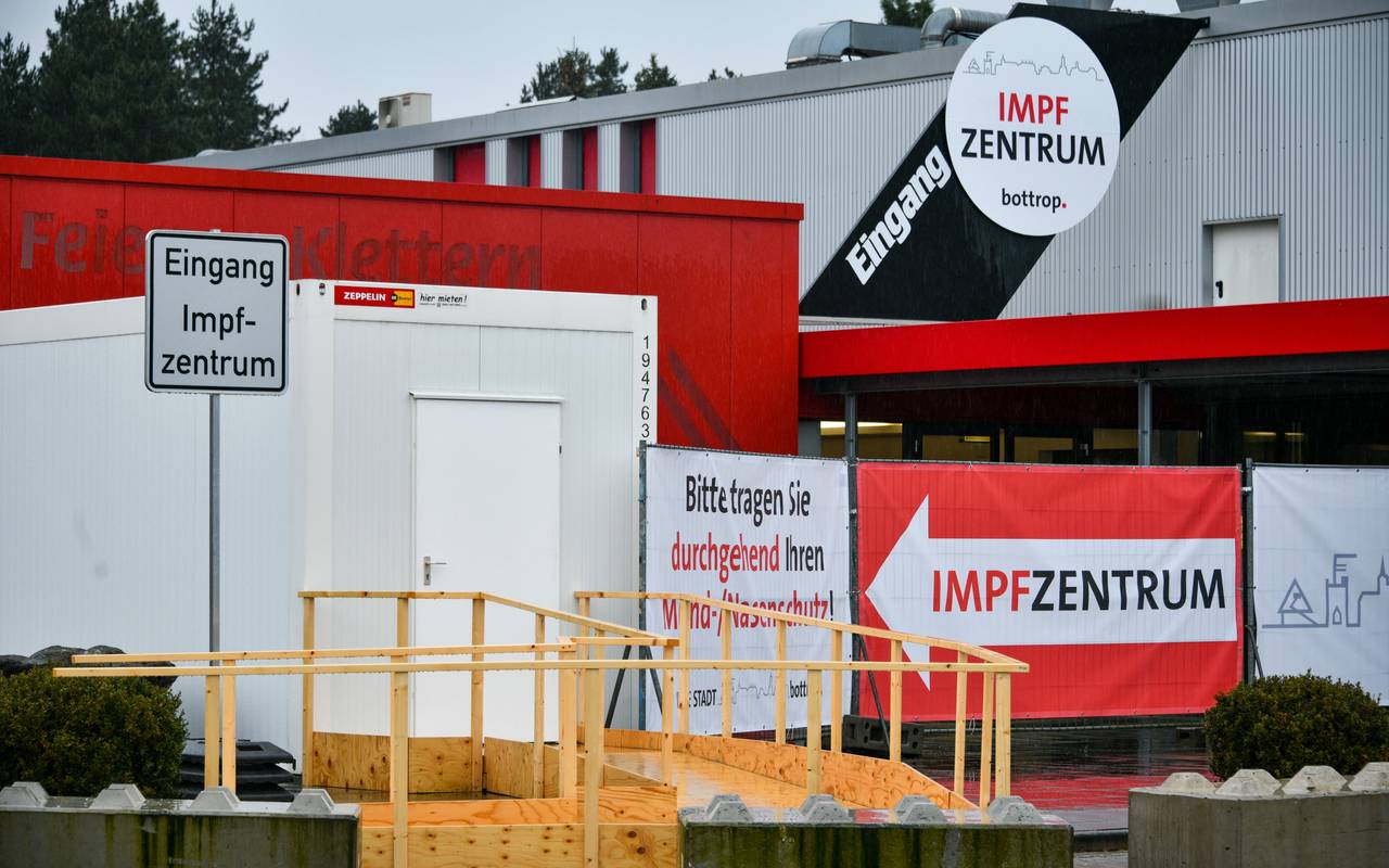 Der Eingang des Bottroper Impfzentrums