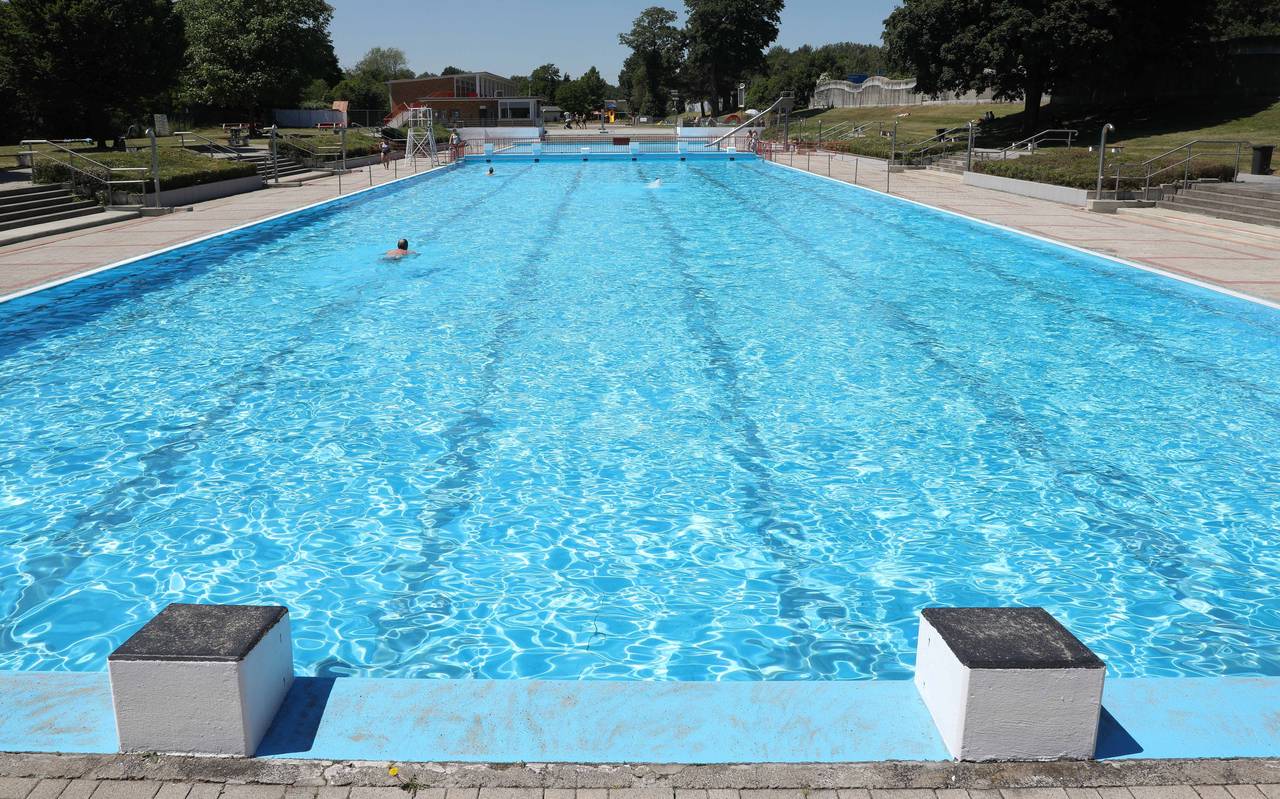 Das Schwimmbecken im Stenkhoffbad