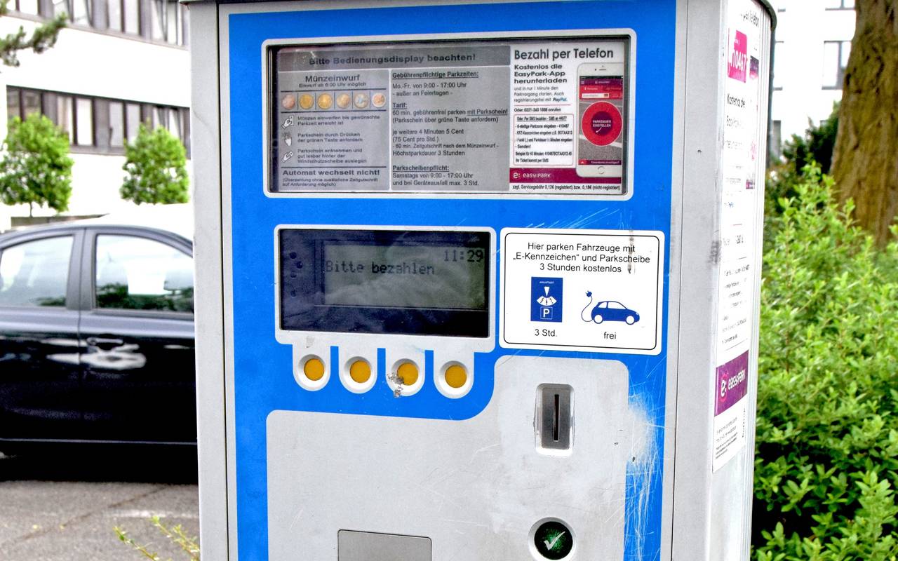 Ein Parkscheinautomat in Bottrop