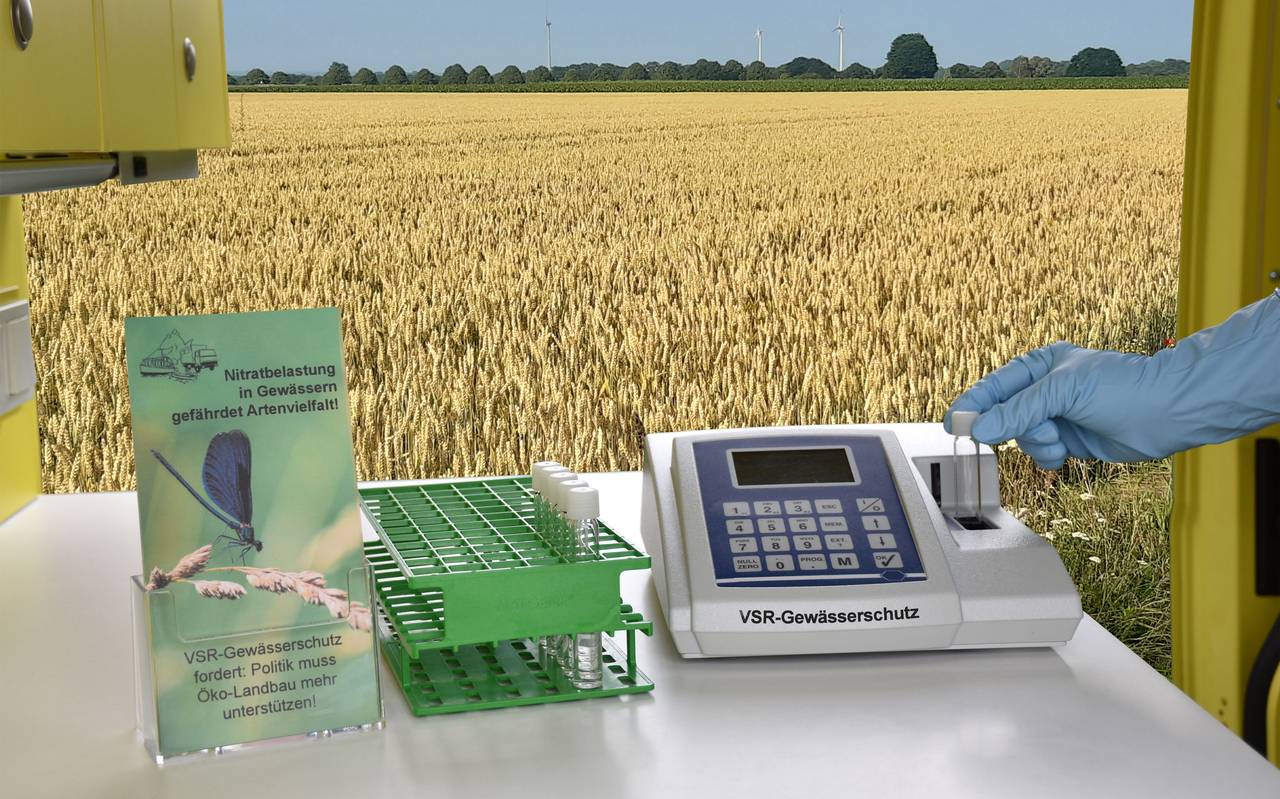 Im Labormobil des VSR-Gewässerschutzes