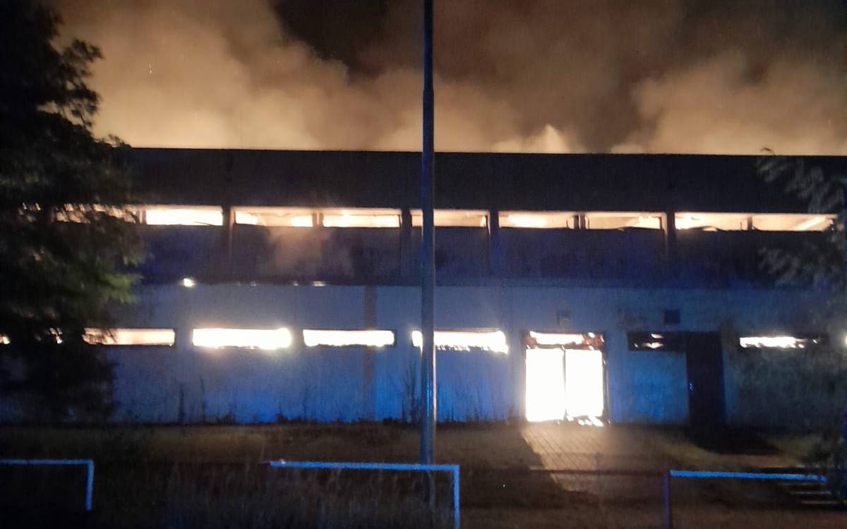 Feuer Sporthalle Ingeborg-Drewitz-Gesamtschule