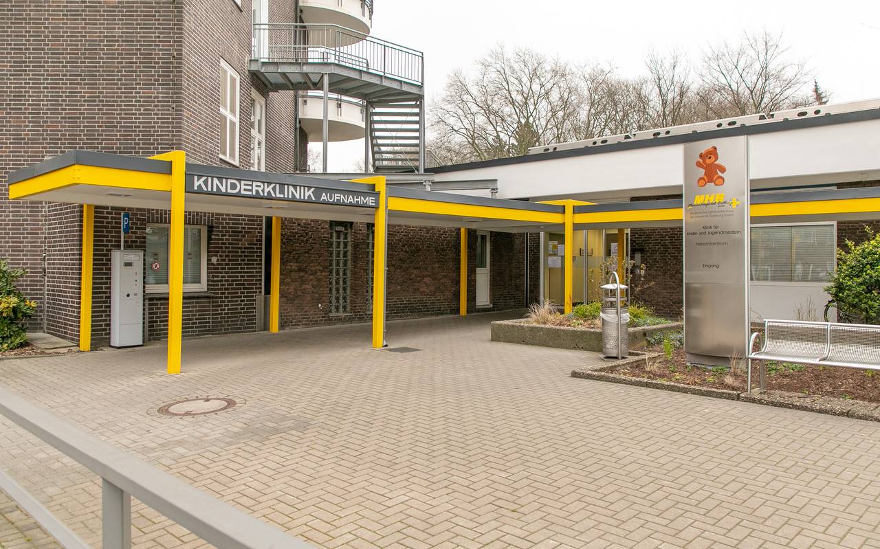 Eingang der Kinderklinik am Marienhospital Bottrop