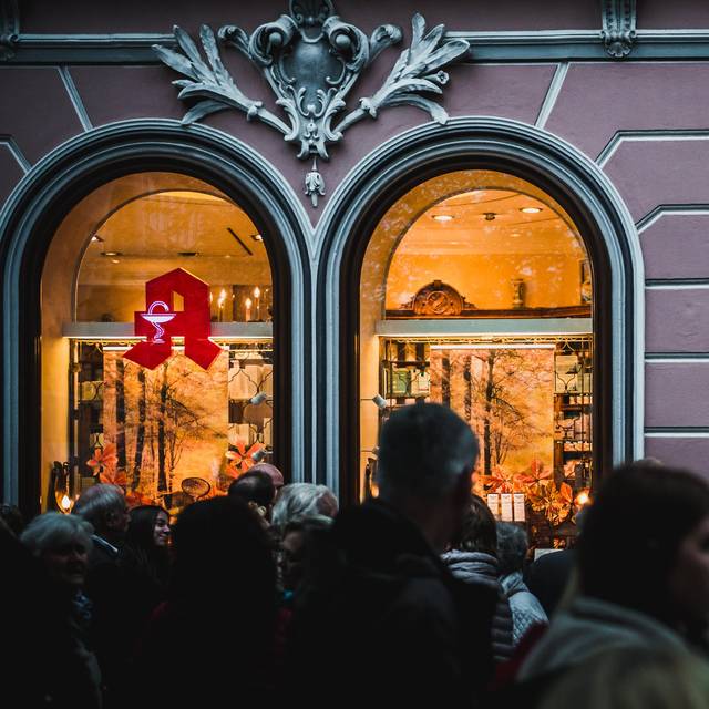 Demo vor Bottroper Apotheke