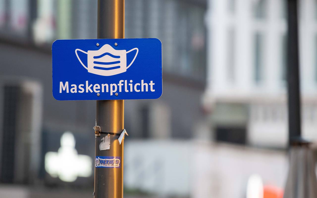 Schild zur Maskenpflicht in der Gelsenkirchener Innenstadt