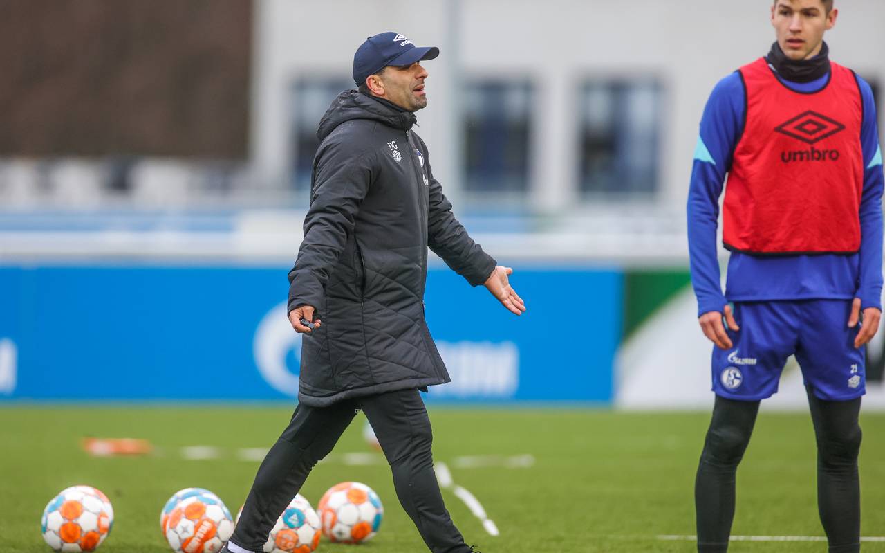 Dimitrios Grammozis beim Schalke-Training am 03.01.22