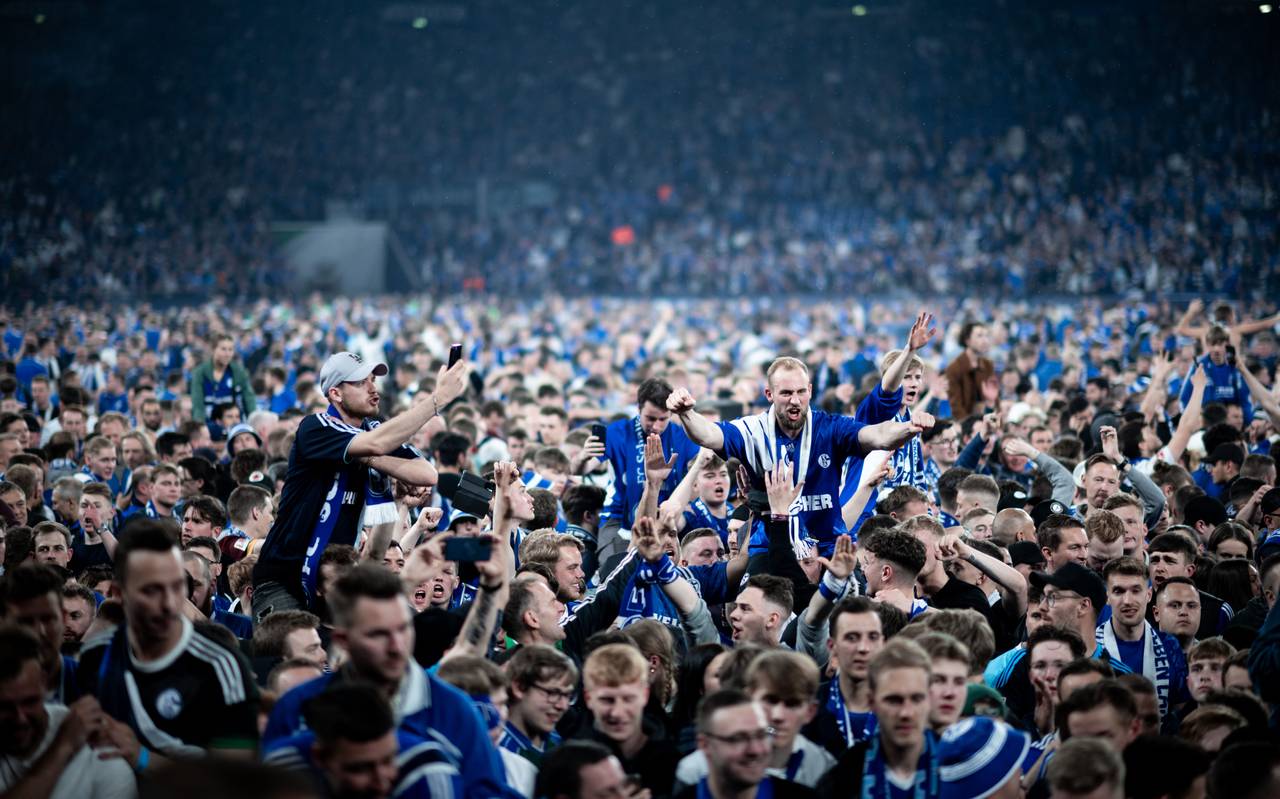 Platzsturm auf Schalke