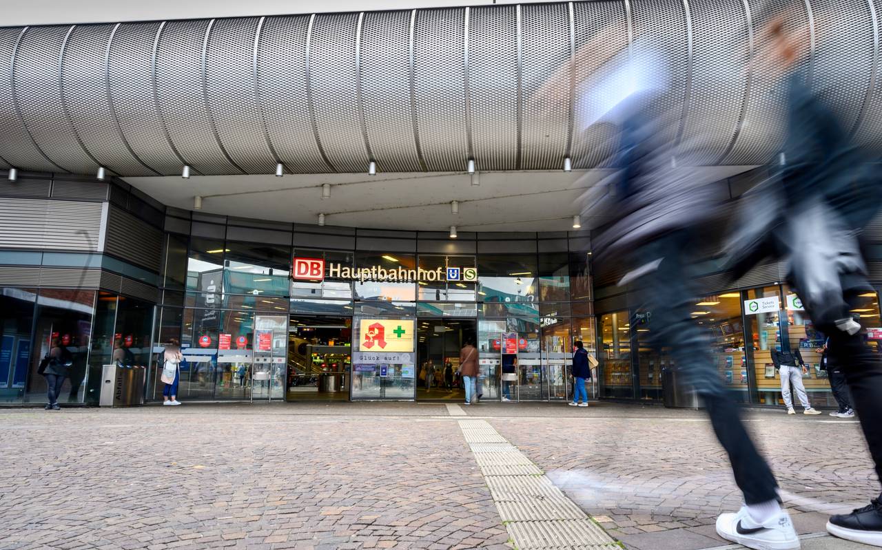 Vorplatz des Gelsenkirchener Hauptbahnhofs