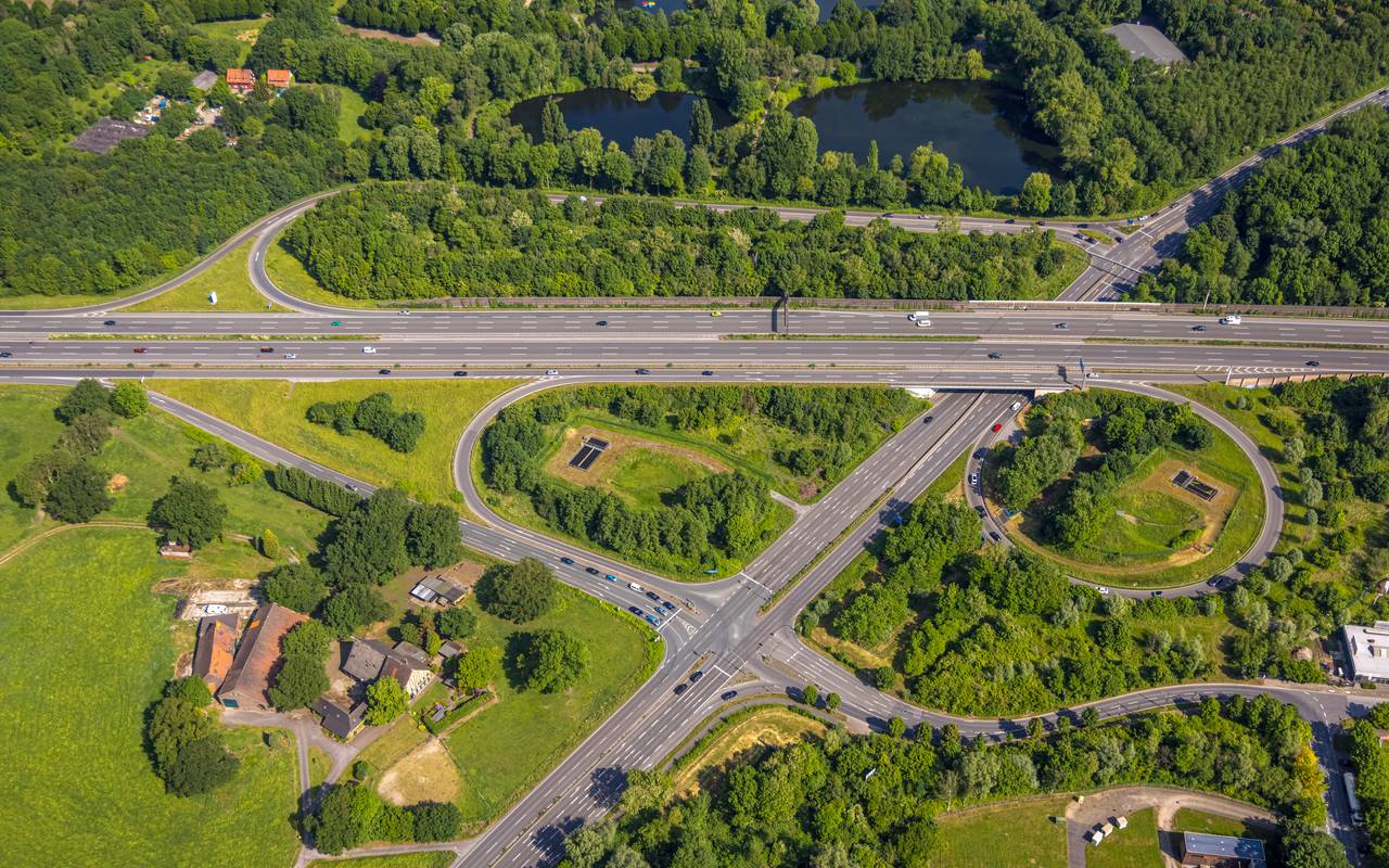 Die A2-Anschlussstelle Essen/Gladbeck aus der Luft