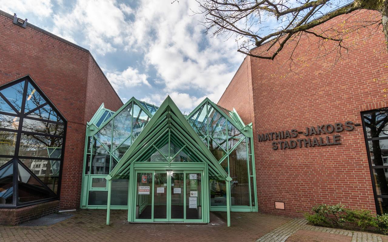 Die Mathias-Jakobs-Stadthalle in Gladbeck von außen