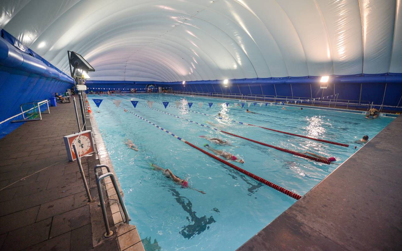 Traglufthaube im Gladbecker Freibad