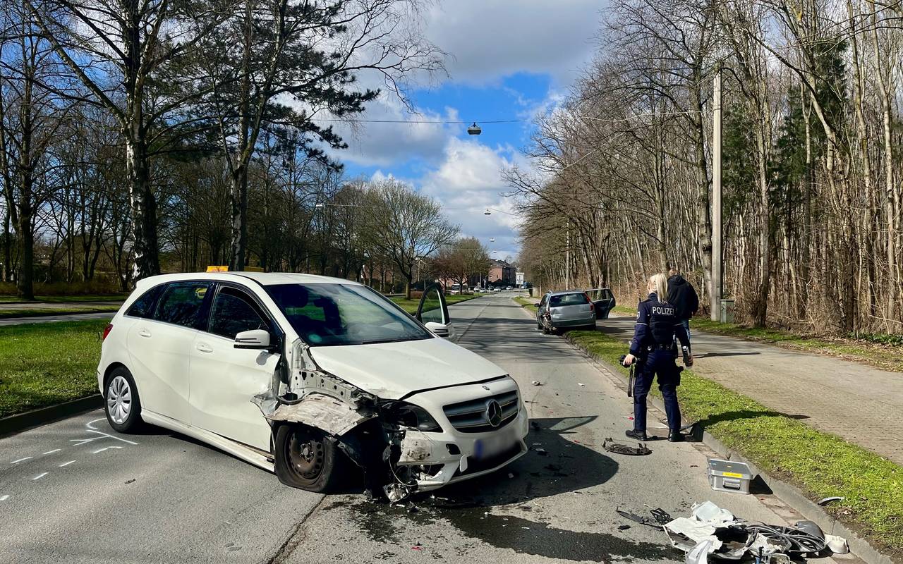 Unfall Hans-Böckler-Straße
