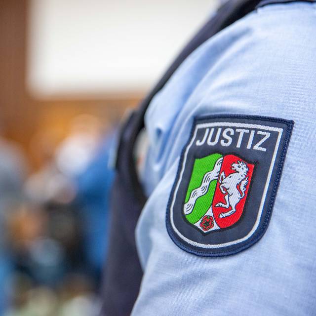 Justizbeamter im Gerichtssaal
