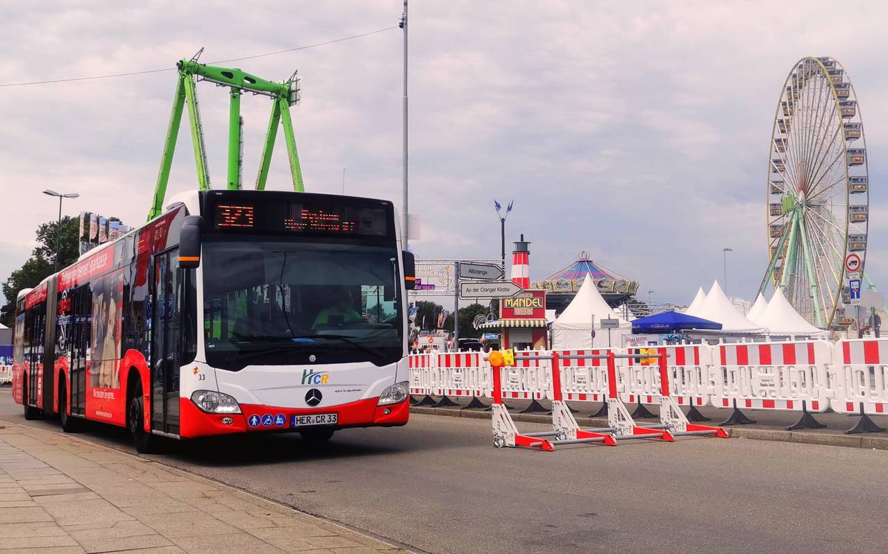 HCR-Bus vor der Cranger Kirmes