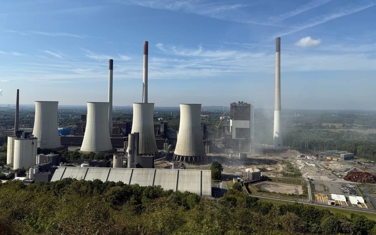 +++ Update (06.09.) +++ Hier seht ihr das Kraftwerksgelände nach der Sprengung.