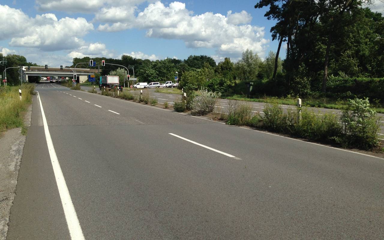 Autobahnstück Ausbau A52