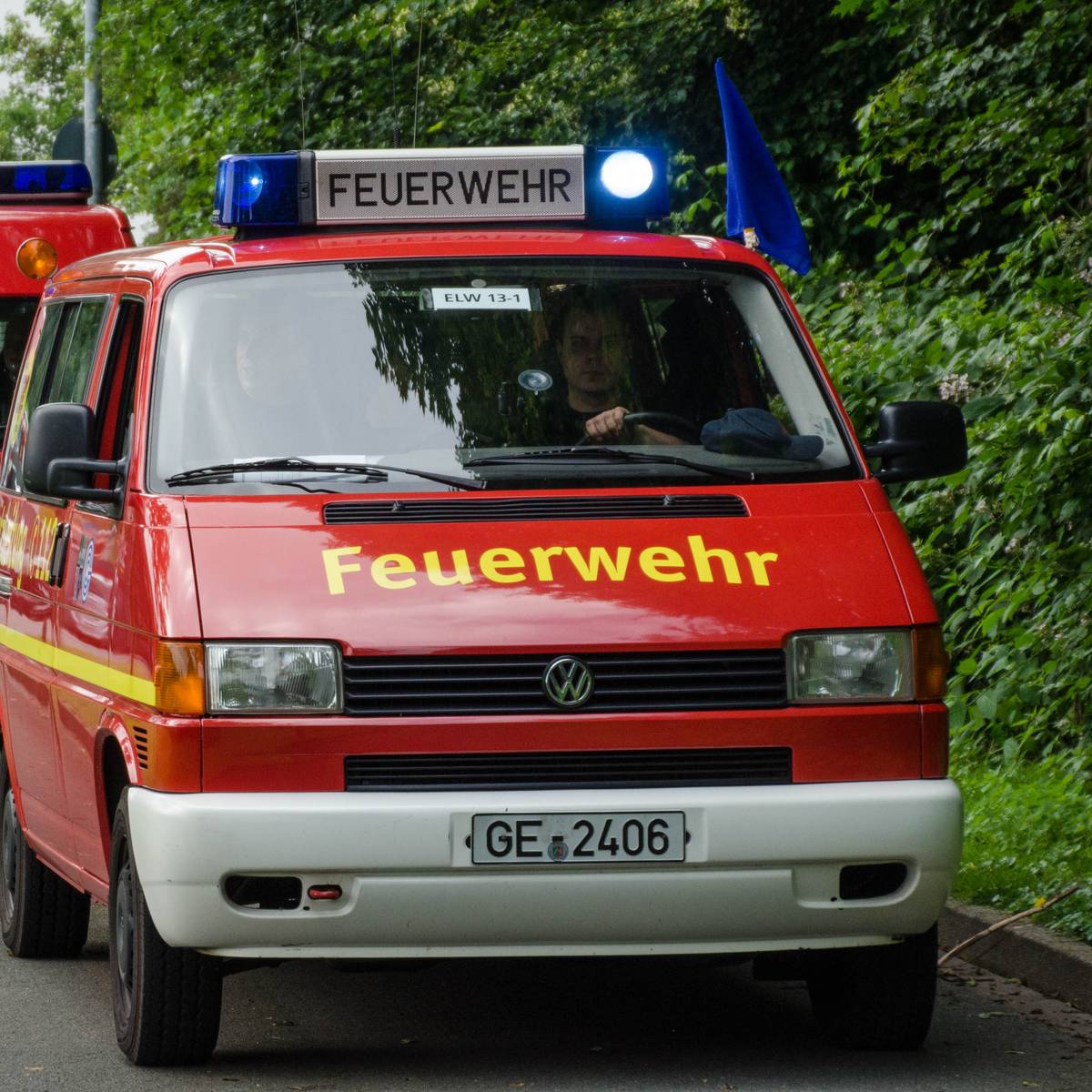 Gelsenkirchen: Auto fährt an Tankstelle in Zapfsäule - Radio Emscher Lippe