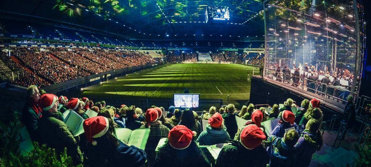 Weihnachtssingen auf Schalke