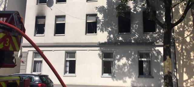 Gelsenkirchen: Brand in Wohnhaus - mehrere Verletzte