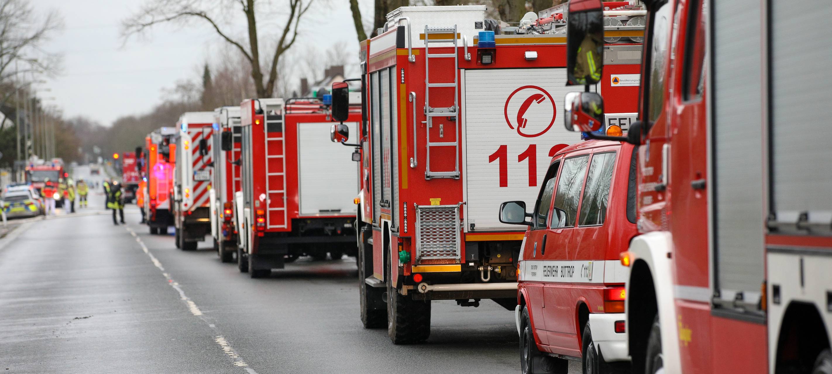 Brand in Bottrop: Brand unter Kontrolle - Sperrungen aufgehoben