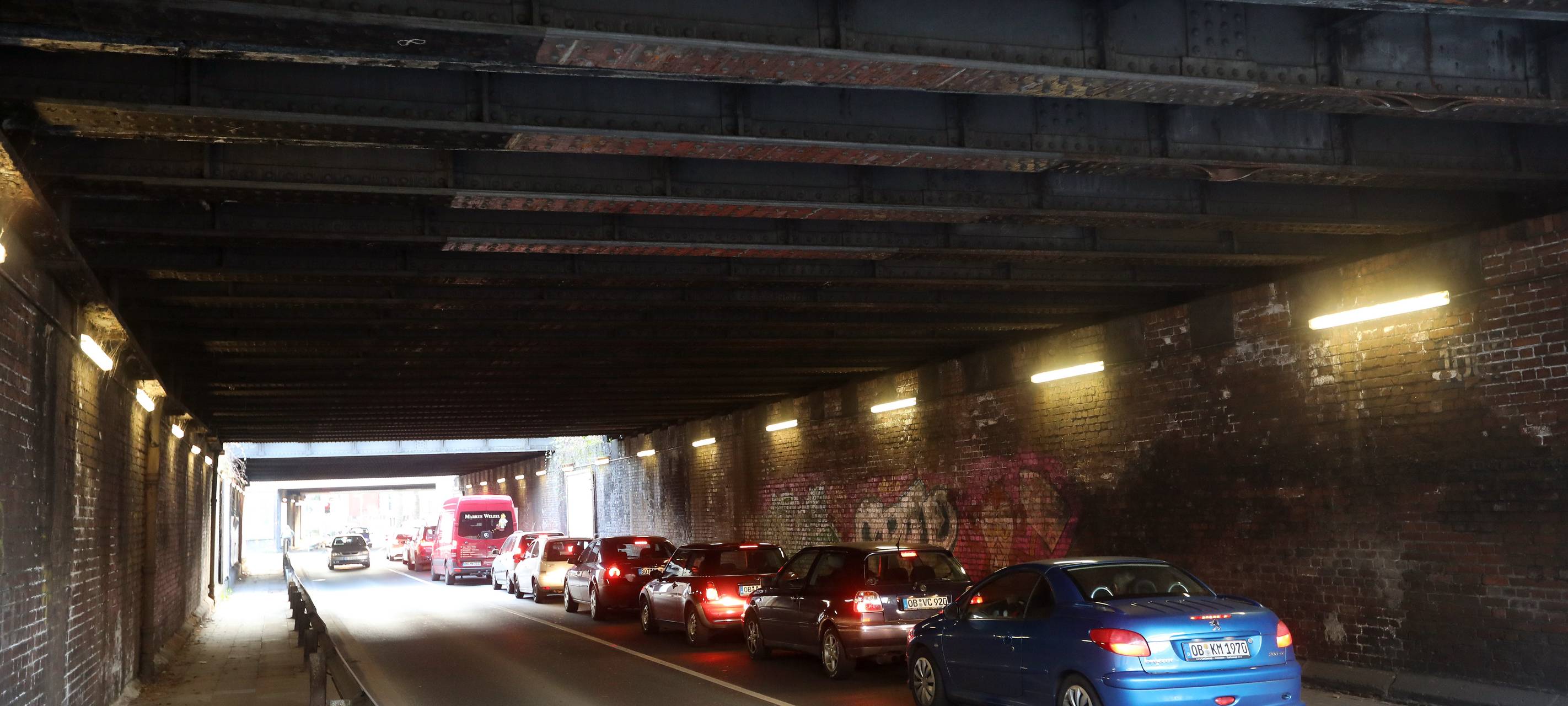 Ein Bild der Unterführung, die erneuert werden soll.