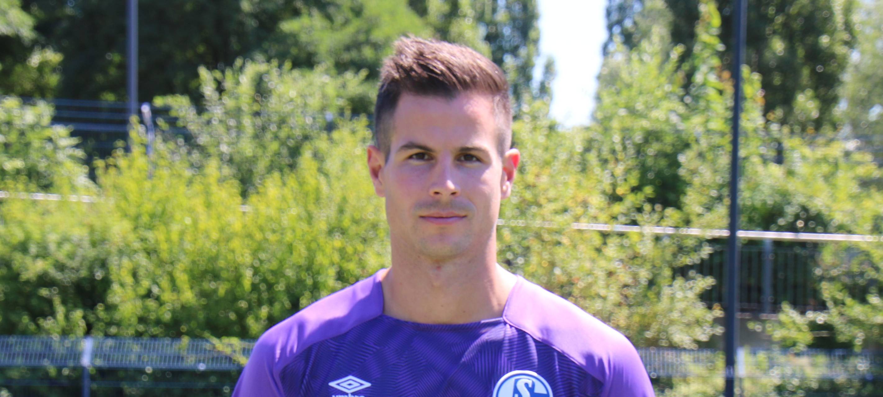 Schalke verlängert mit Langer - Saisonvorbereitung steht