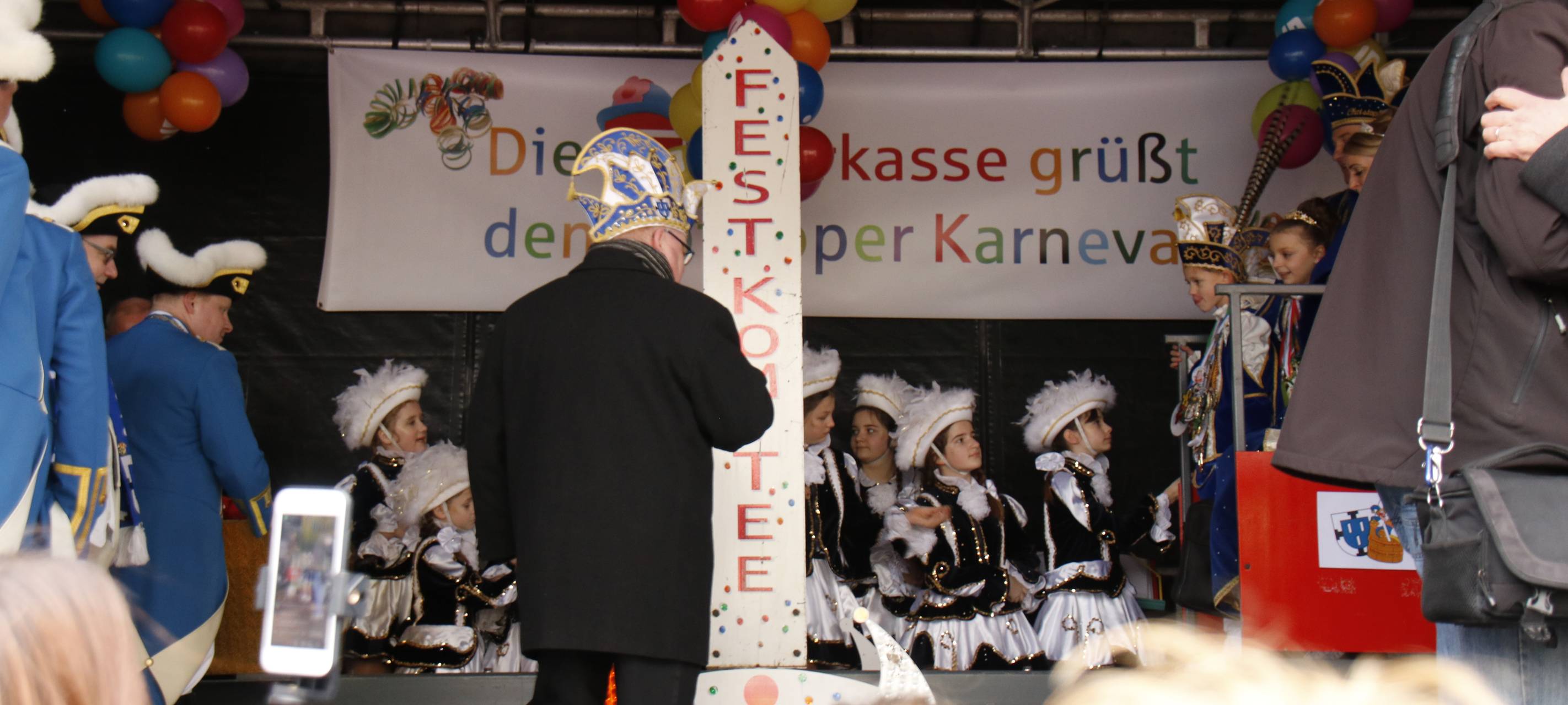 GLA | BOT | GE: Weiberfastnacht bei uns