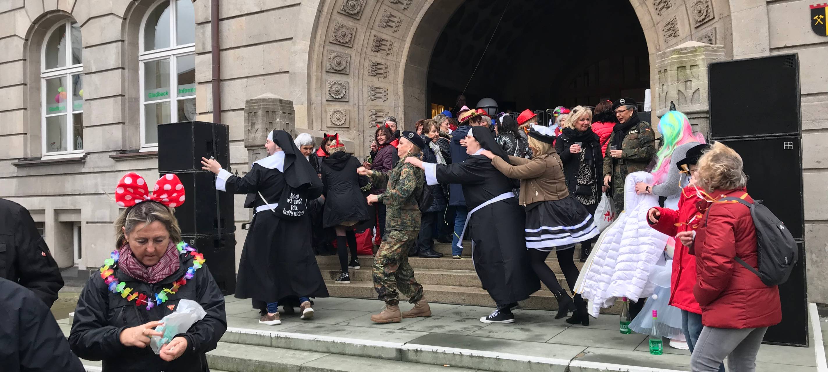 GLA | BOT | GE: Weiberfastnacht bei uns