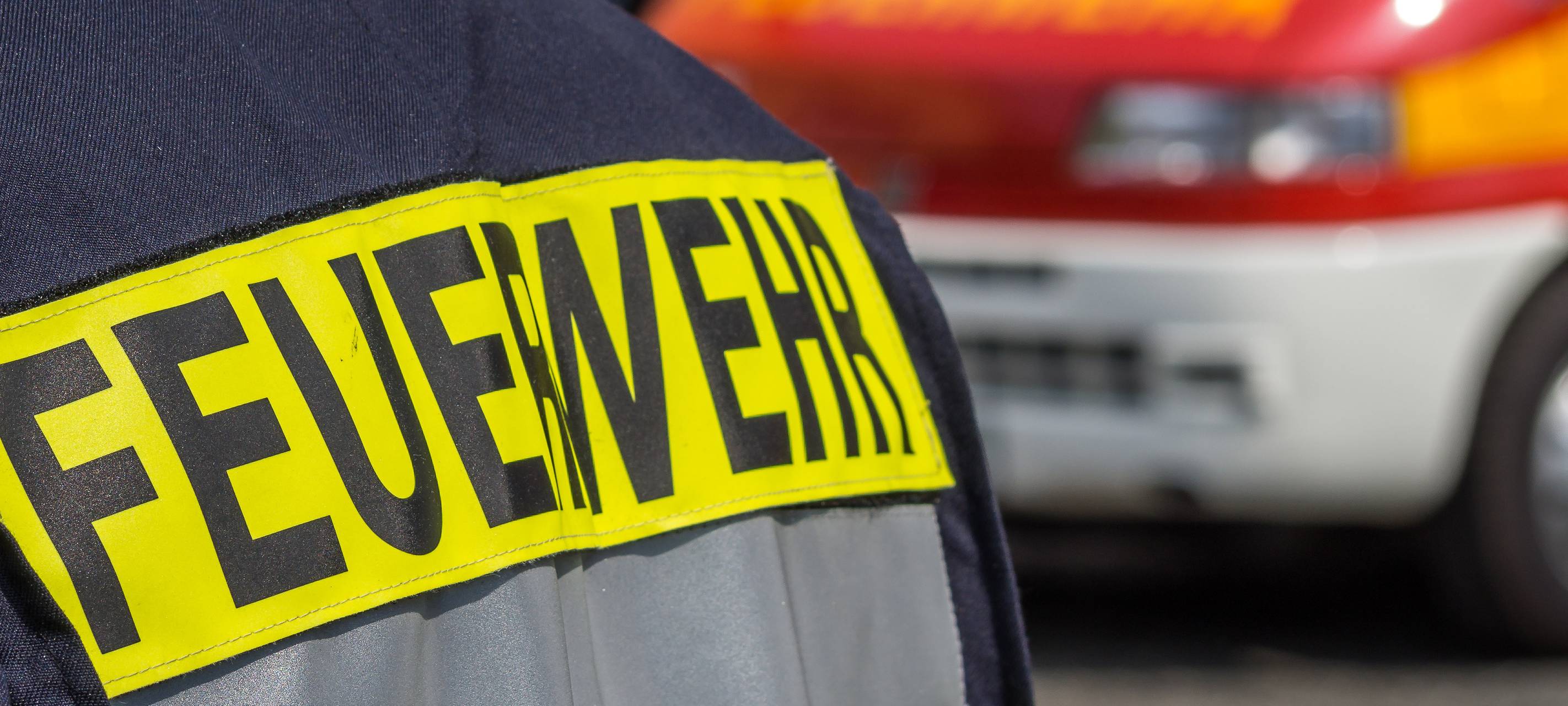 Brennendes Auto - Ückendorfer Straße komplett gesperrt