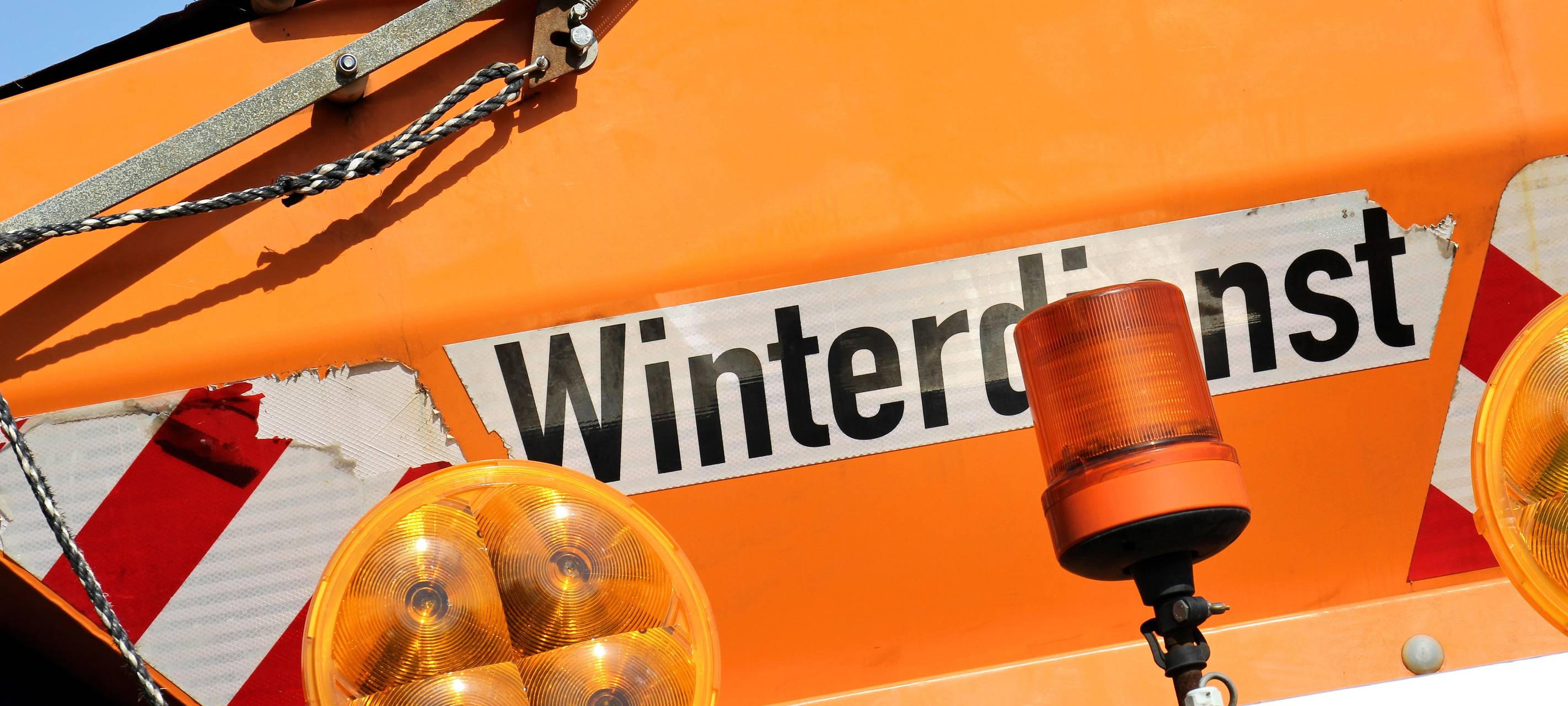 Der Winterdienst sorgt für geräumte Straßen (Symbolbild).