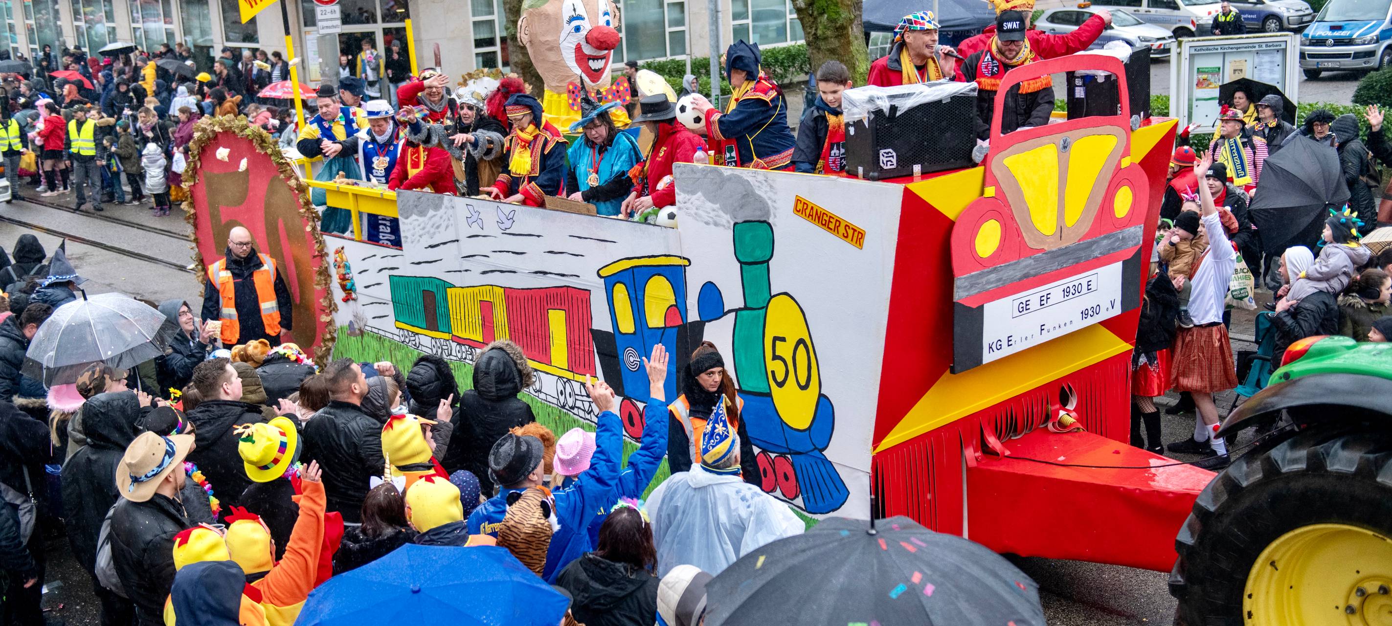 Rosenmontagszug in Gelsenkirchen-Erle läuft wie geplant