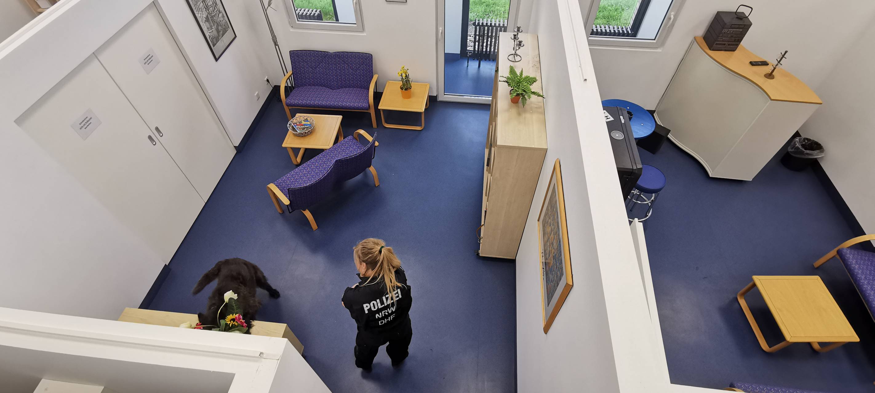 Datenspürhund der Polizei NRW in Aktion