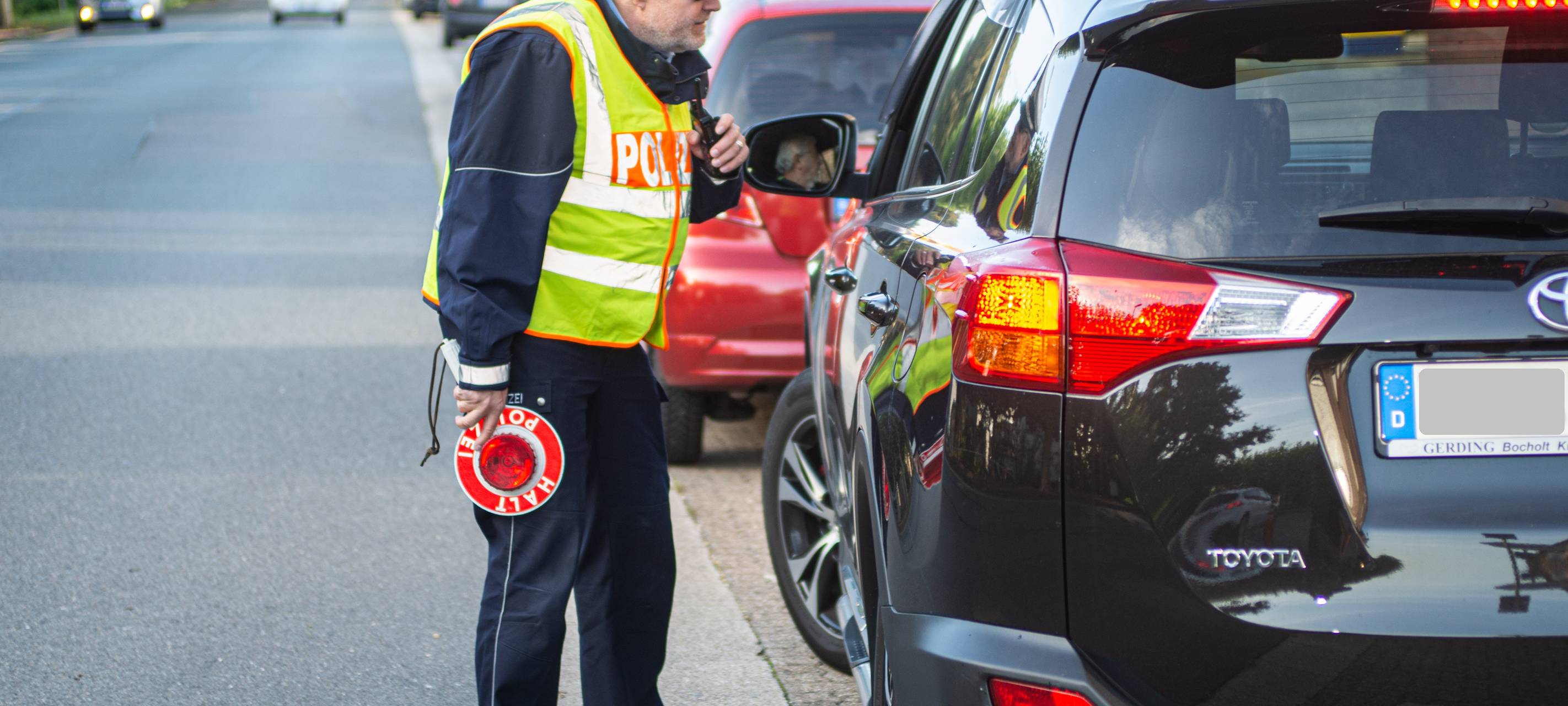 Eine Polizeikontrolle im Straßenverkehr