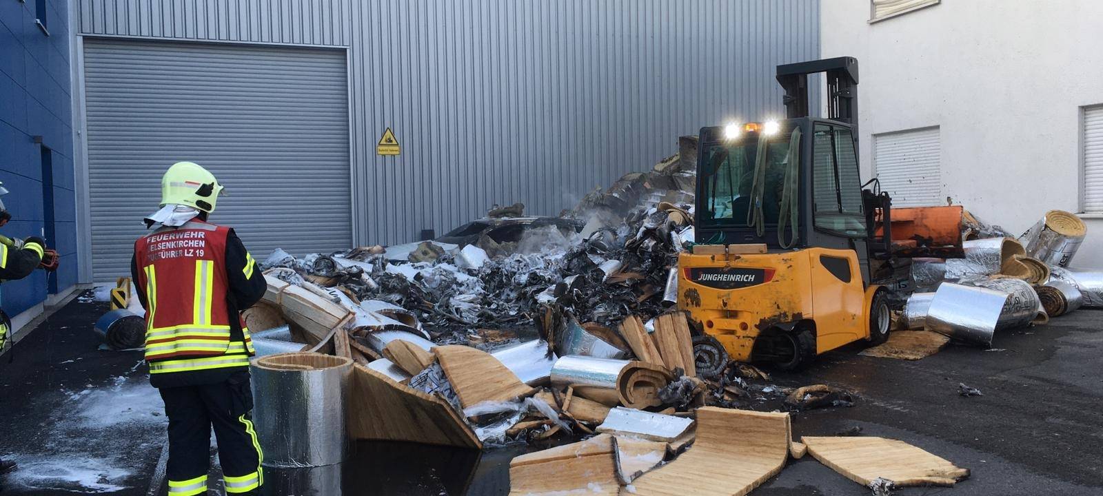 Brand im Stadthafen Gelsenkirchen