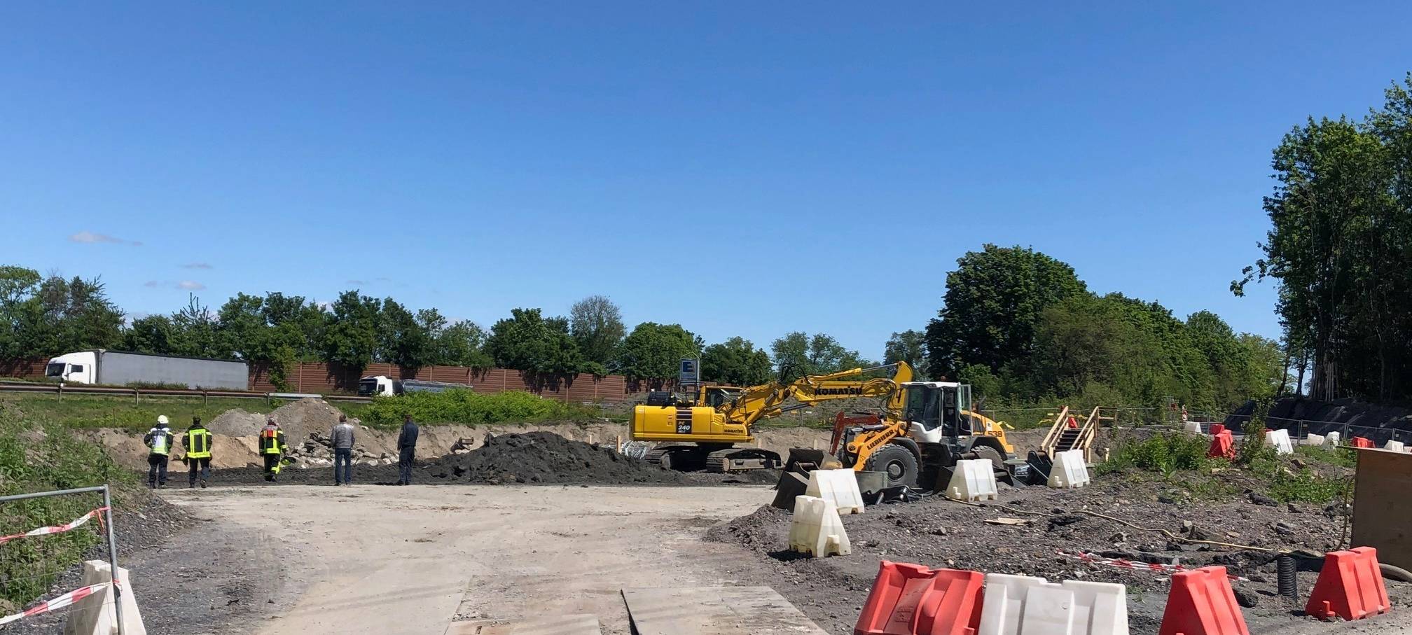 Bombenentschärfung sorgt für lange Staus auf der A42