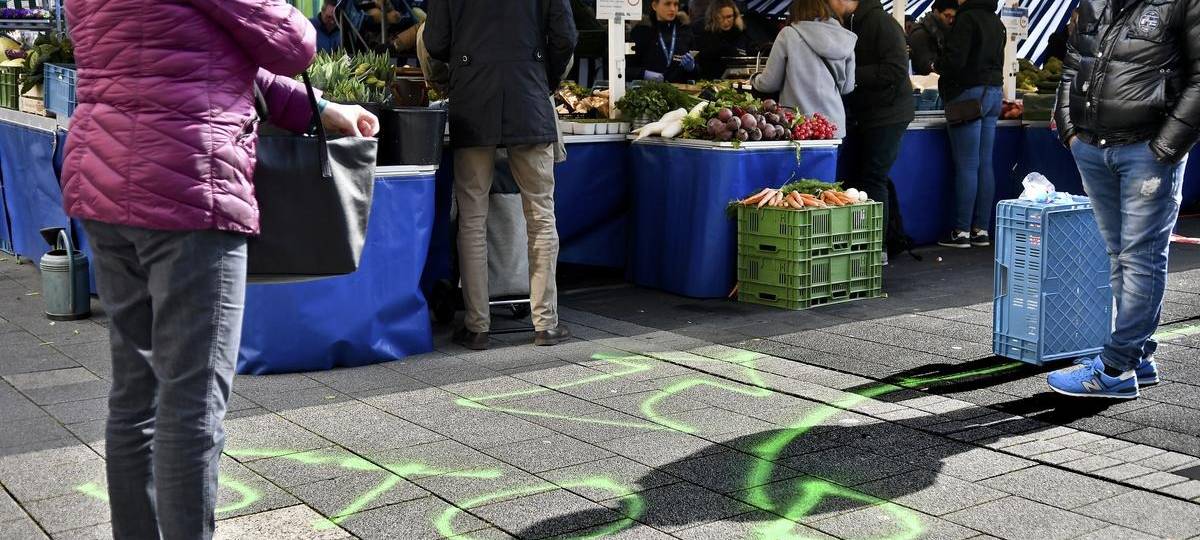 Ein Foto vom Wochenmarkt in Gelsenkirchen-Buer während der Corona-Zeit.
