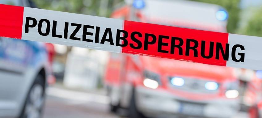 Polizeiabsperrung an einem Unfall