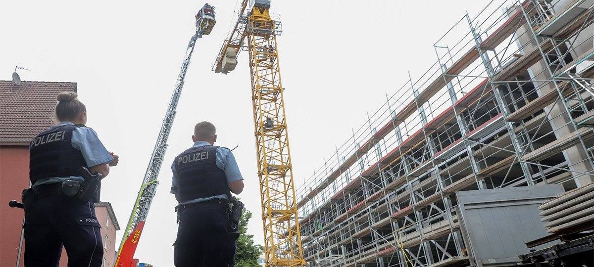 Gelsenkirchen: Bauarbeiter besetzen Baukran