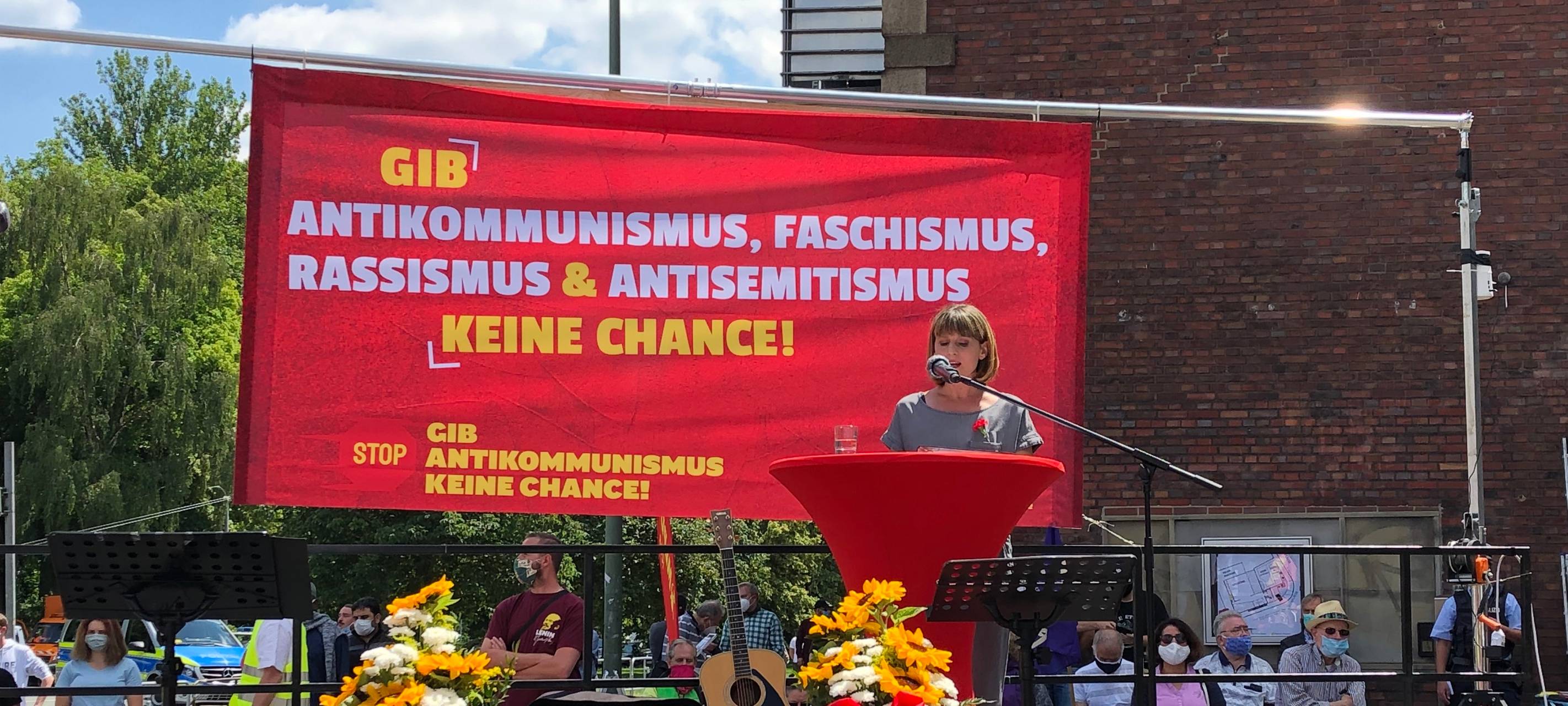 Enthüllung der Lenin-Statue in Gelsenkirchen-Horst