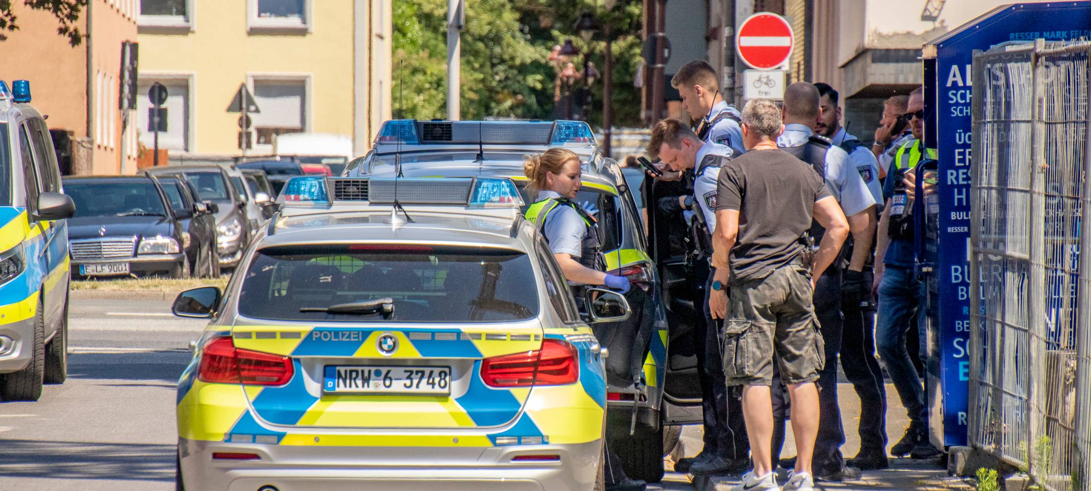 Bauarbeiter in Gelsenkirchen drohen wieder mit Sprung von Kran