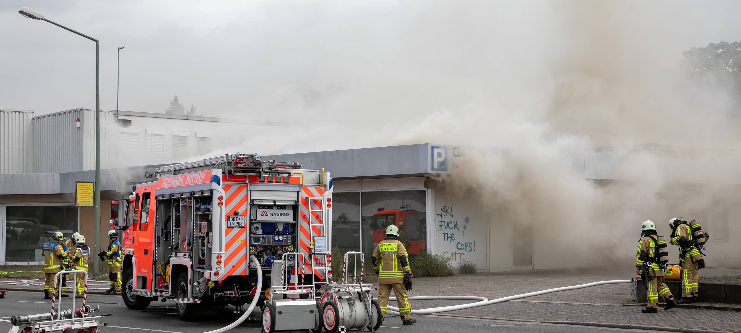 Bottrop-Eigen: Brand im CarGo-Gebäude unter Kontrolle