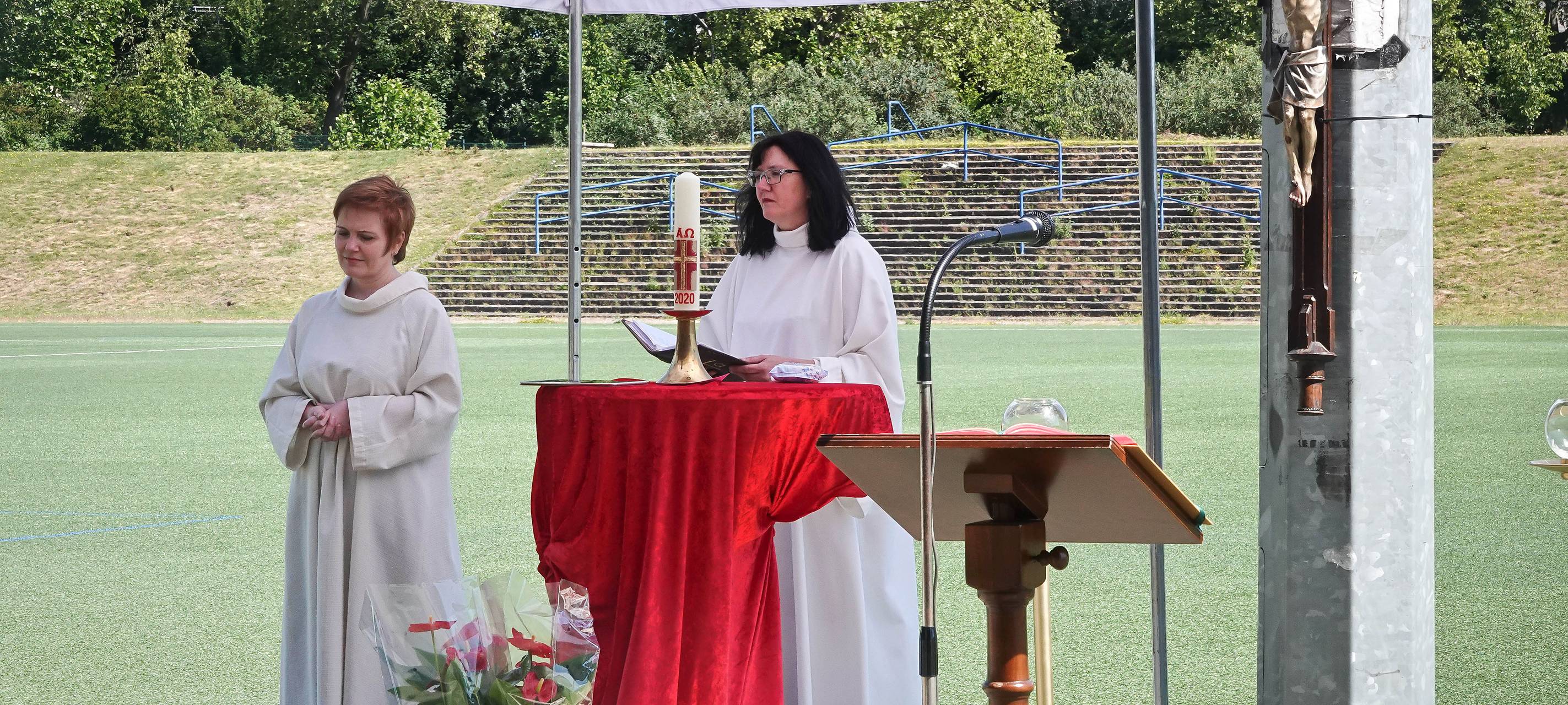 Messe in der Glückaufkampfbahn