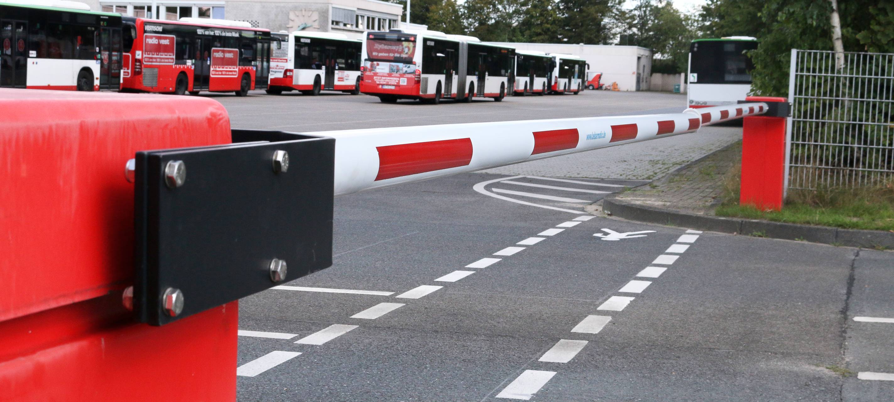 Busse auf dem Betriebshof der Vestischen